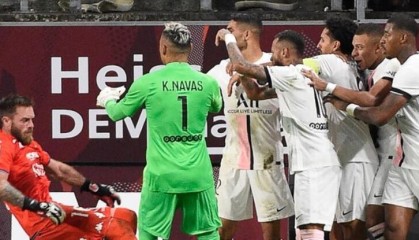  法甲裁判争议判罚，巴黎申诉遭驳回  