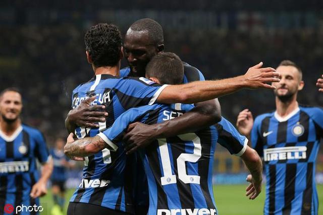  罗伊斯复出助多特主场大胜斯图加特  